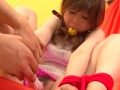 【無修正】Ｍ字で手足を緊縛された美少女にボールギャグを咬ませて電マ攻め！あいりみく