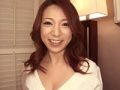 【無修正】「おっきいぃ！！」デカチンを見て喜ぶ魔性の女が自慰しながらおしゃぶり
